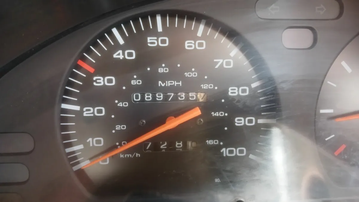 Nissan Other 2001 - Image 1