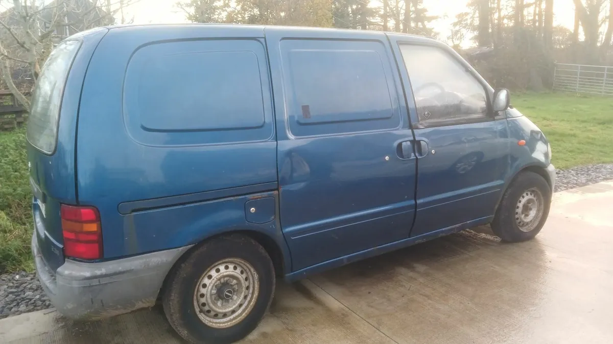 Nissan Other 2001 - Image 2