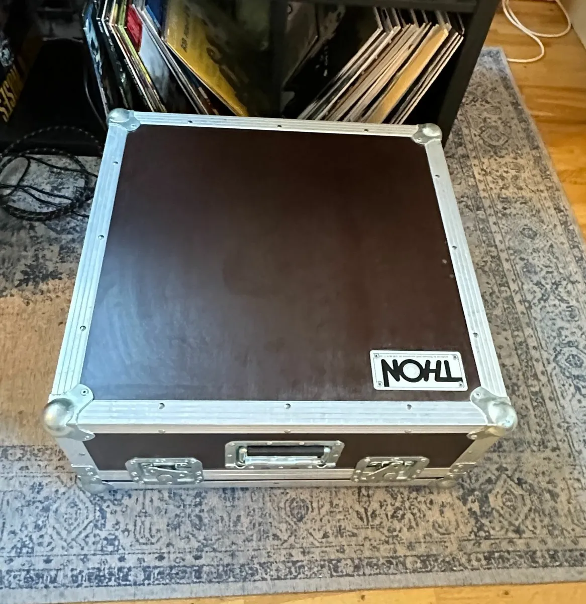 Music Mixer desk case - Image 1