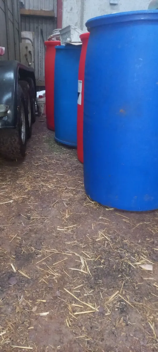 200lt barrels - Image 1