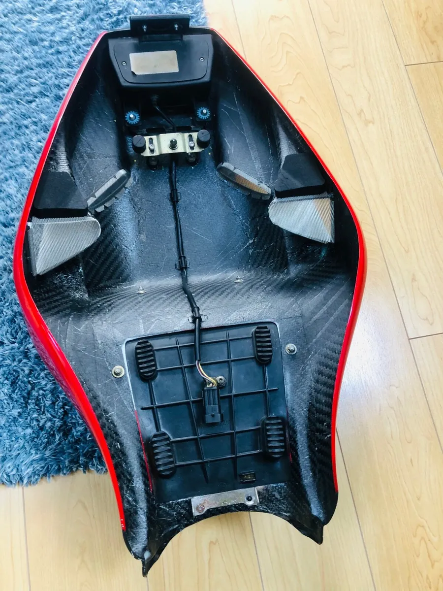 Ducati carbon monoposto seat unit - Image 3