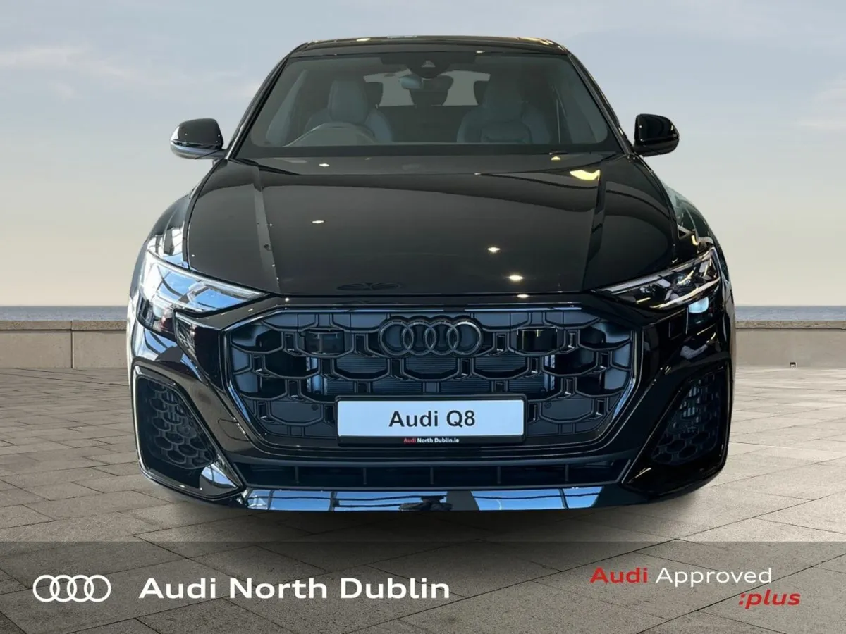 Audi Q8 Q8 SUV  Comp 60 TFSI e quattro 490 PS tipt - Image 3