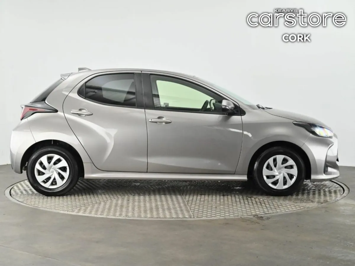 Toyota Yaris 1.0 Auto - Image 2
