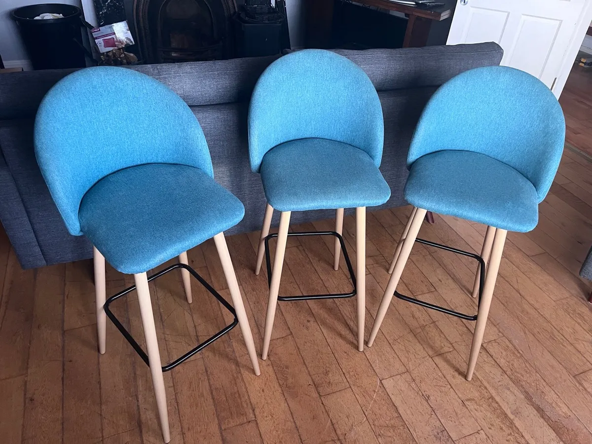 High Stools - Image 1