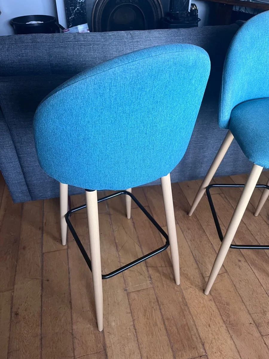 High Stools - Image 3