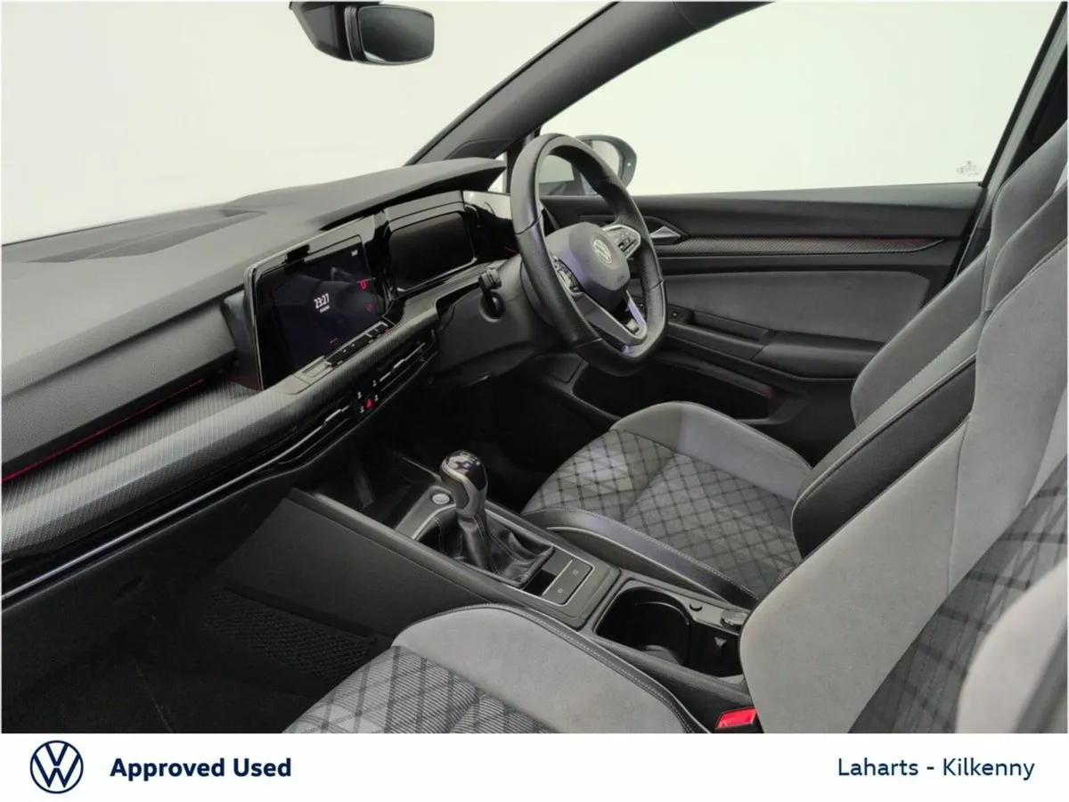 Volkswagen Golf R-LINE 2.0TDI 5DR 150HP - Image 4