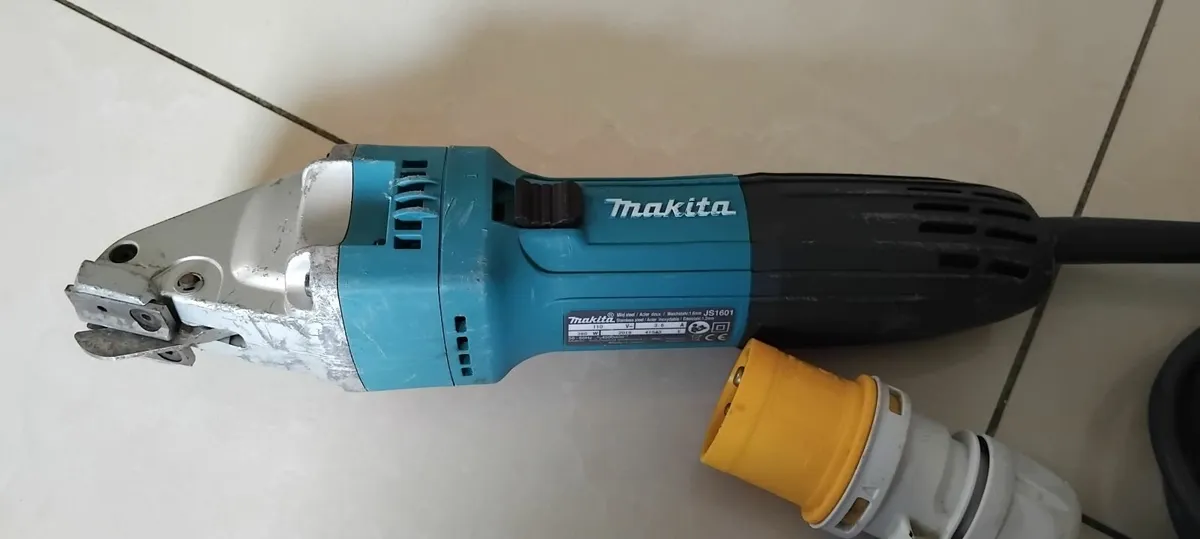 Makita JS1601 Tin Shears 110v - Image 1