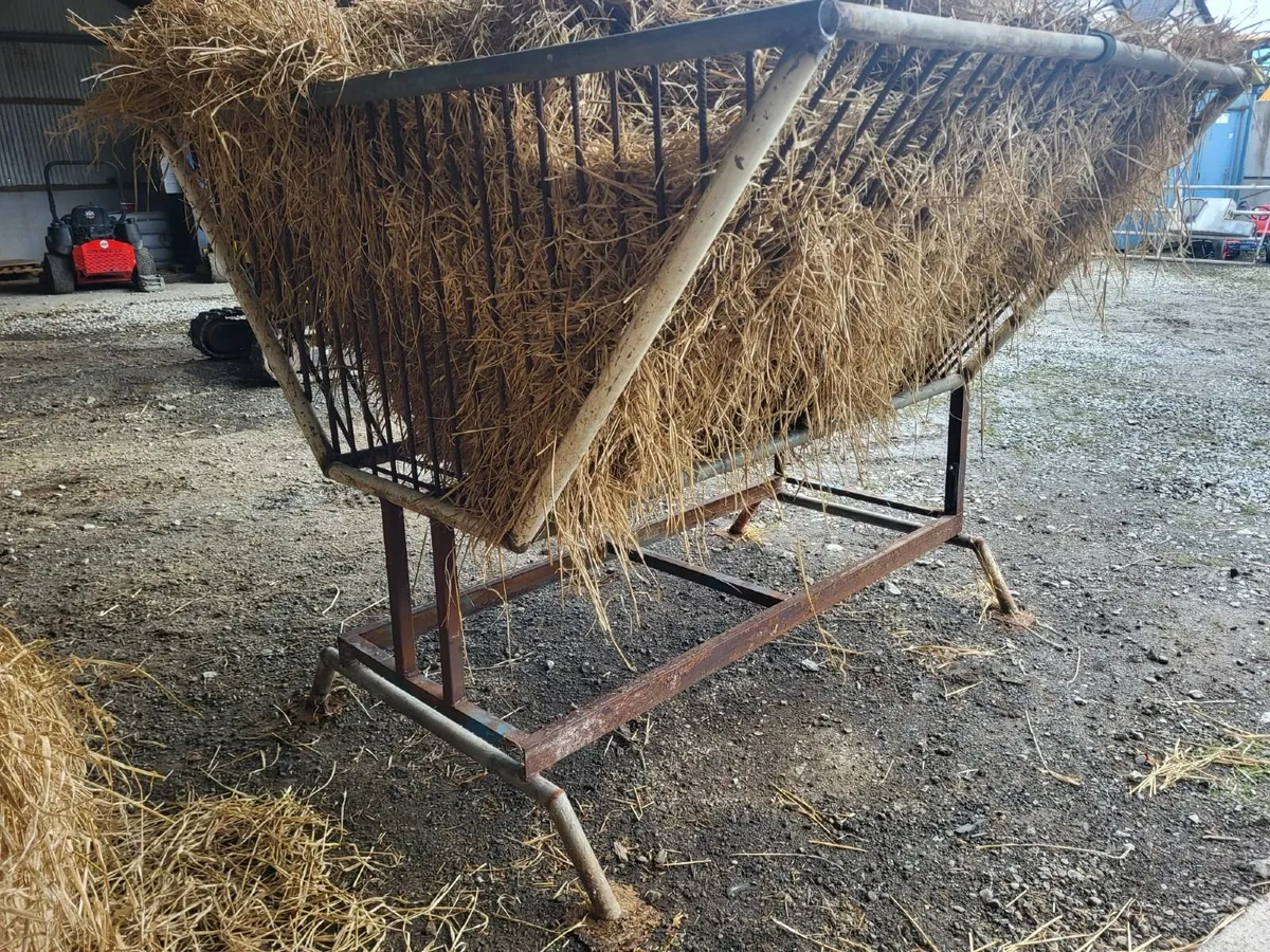 Hay Feeder - Image 1