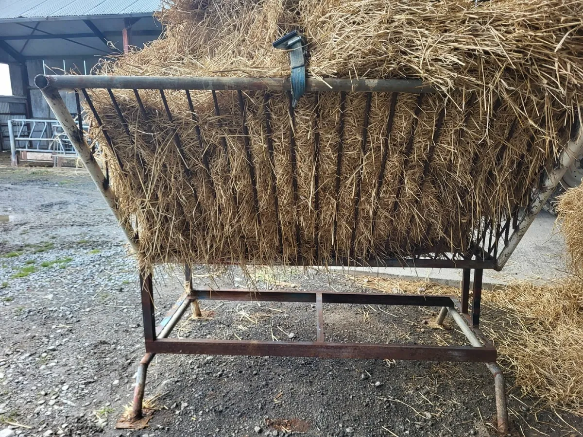 Hay Feeder - Image 2