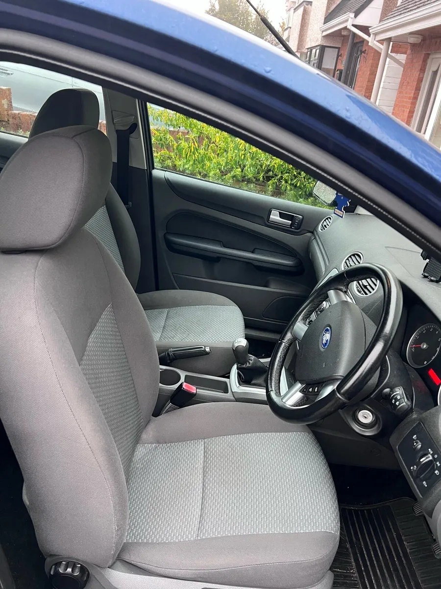 2008 Ford Focus 1.6 Petrol - Manual - Image 3