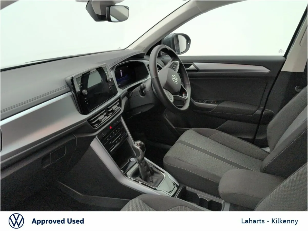 Volkswagen T-Roc EDITION 75 2.0TDI 116HP - Image 4