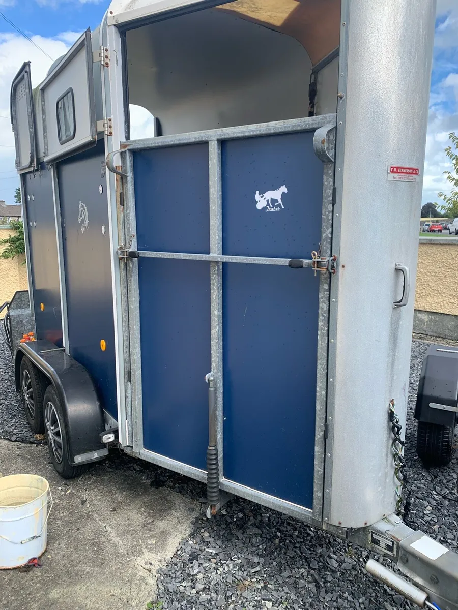 Single iver Williams Horse box - Image 1