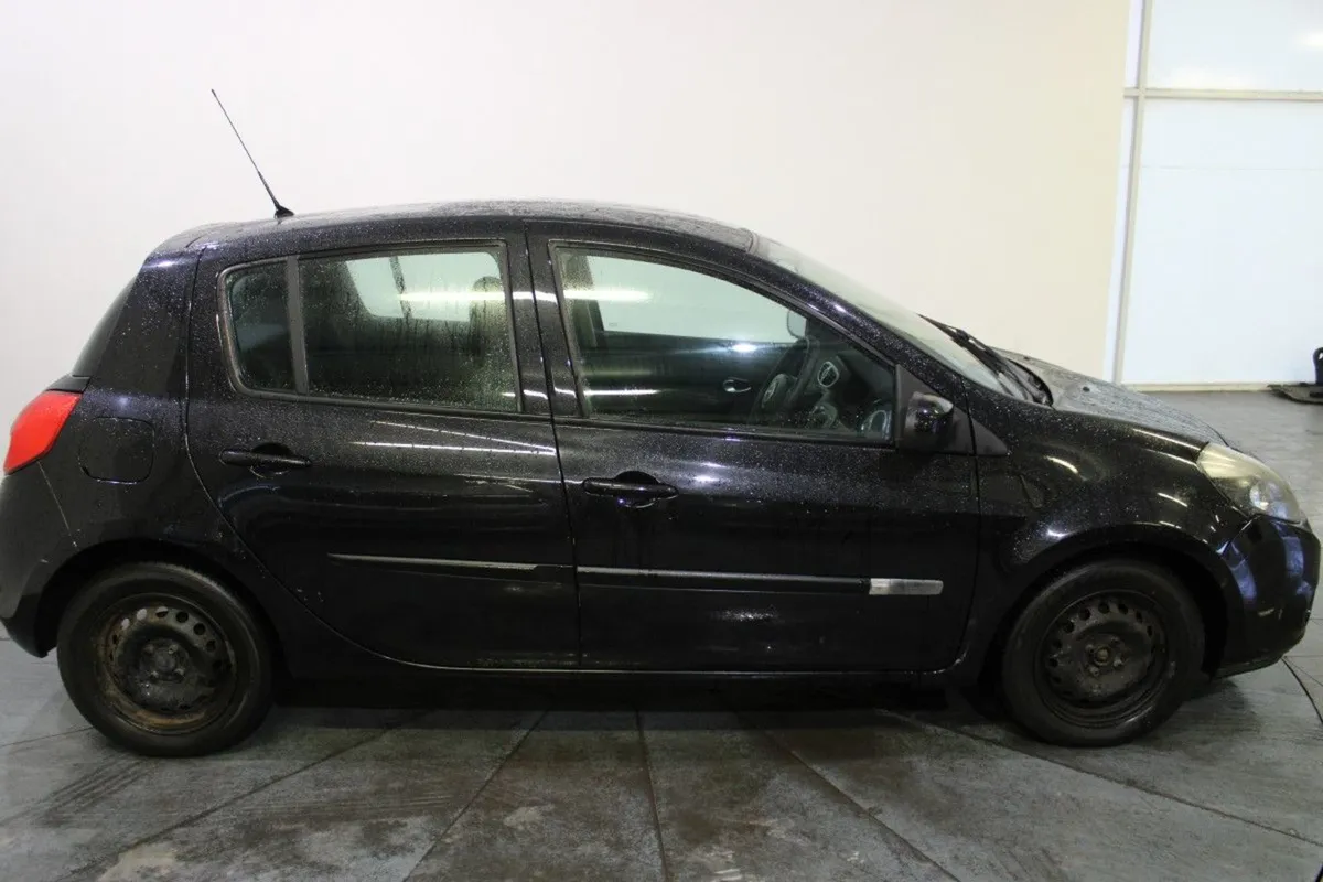 Renault Clio 1.5 DCI 90 Expression - Image 3