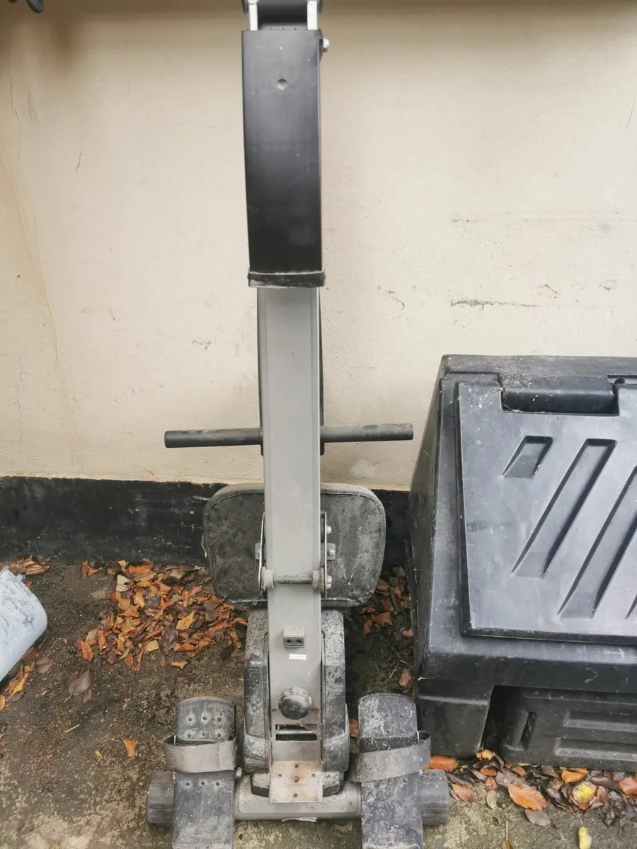 Rowing Machine - Image 1