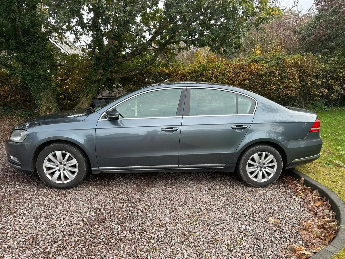 Volkswagen Passat 2013 1.6L Diesel - Image 1