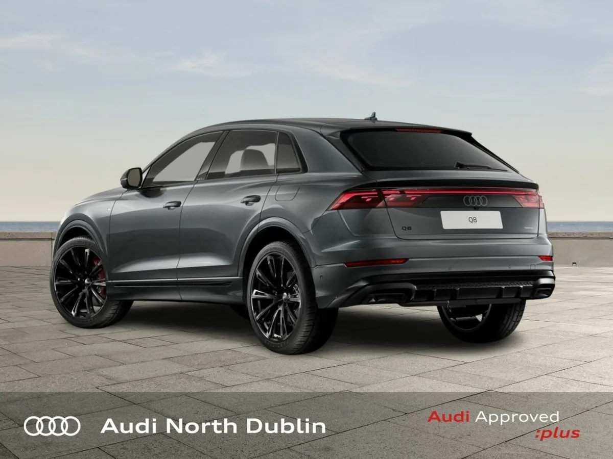 Audi Q8 SUV 60 TFSIE Q COMP 490PS - Image 4