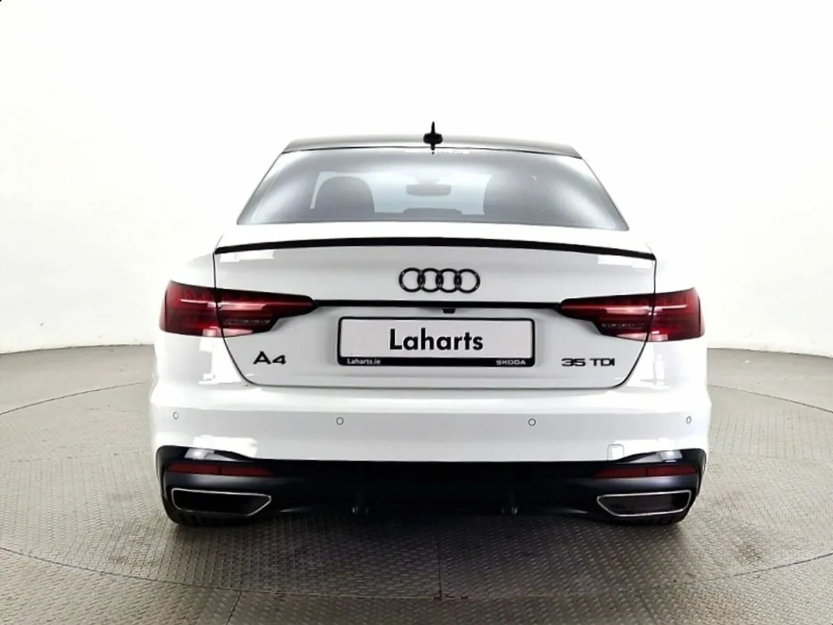 Audi A4 30 TDI 136HP S-LINE BLACK PACK - Image 3