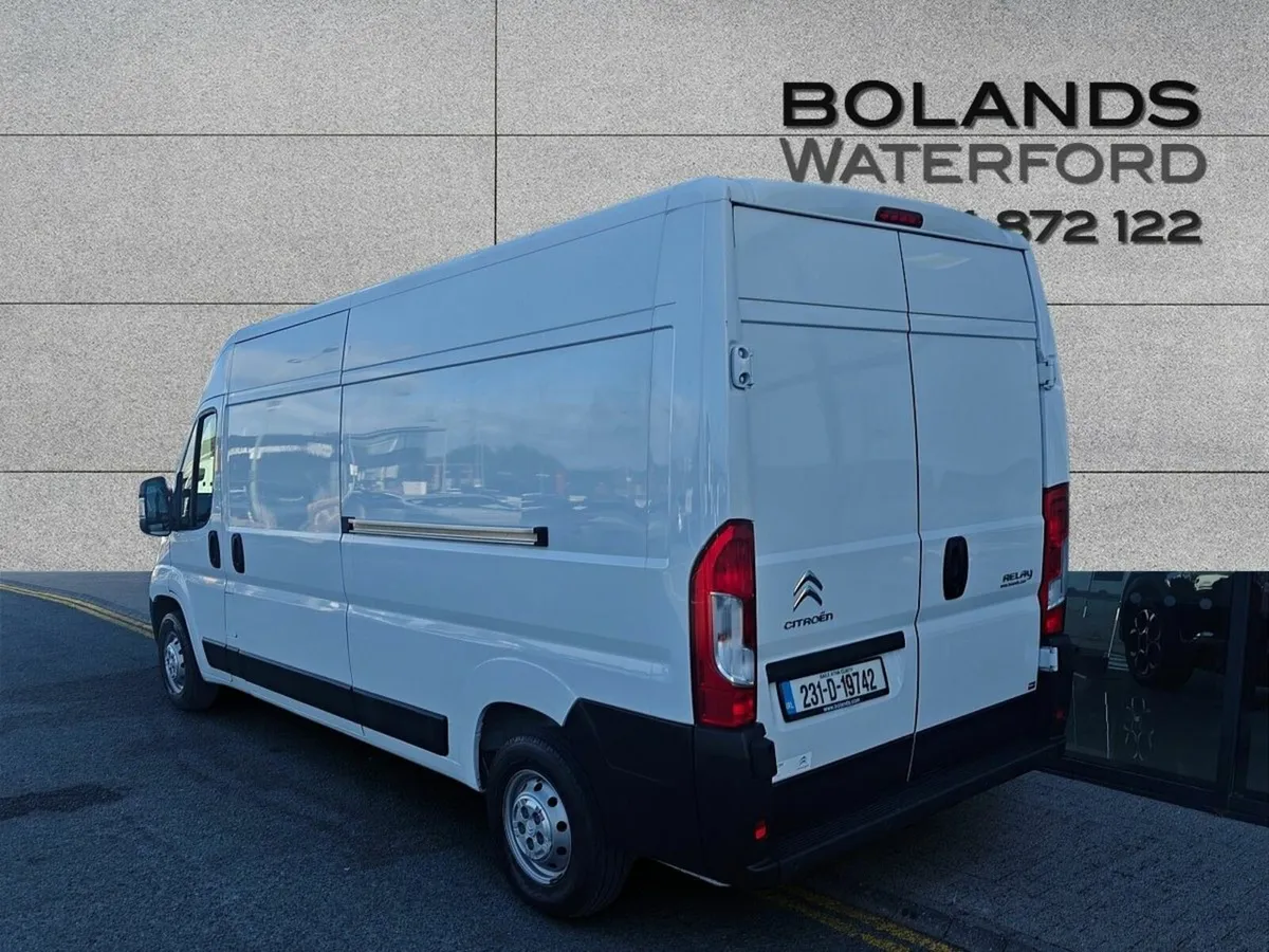 Citroen Relay RELAY 33 L3H2 BLUEHDI 140 From €101 - Image 2