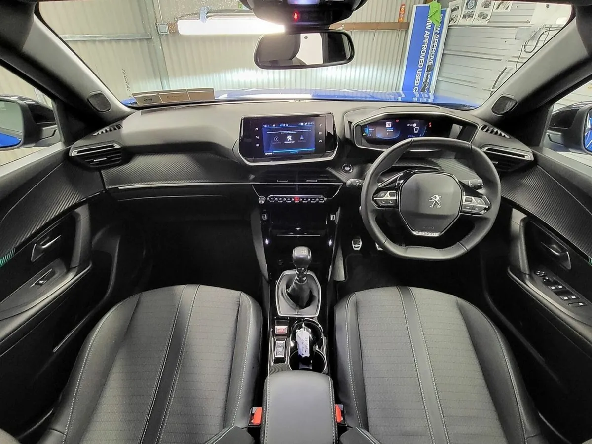 Peugeot 2008 1.2 Puretech 100bhp Allure From €84 P - Image 4