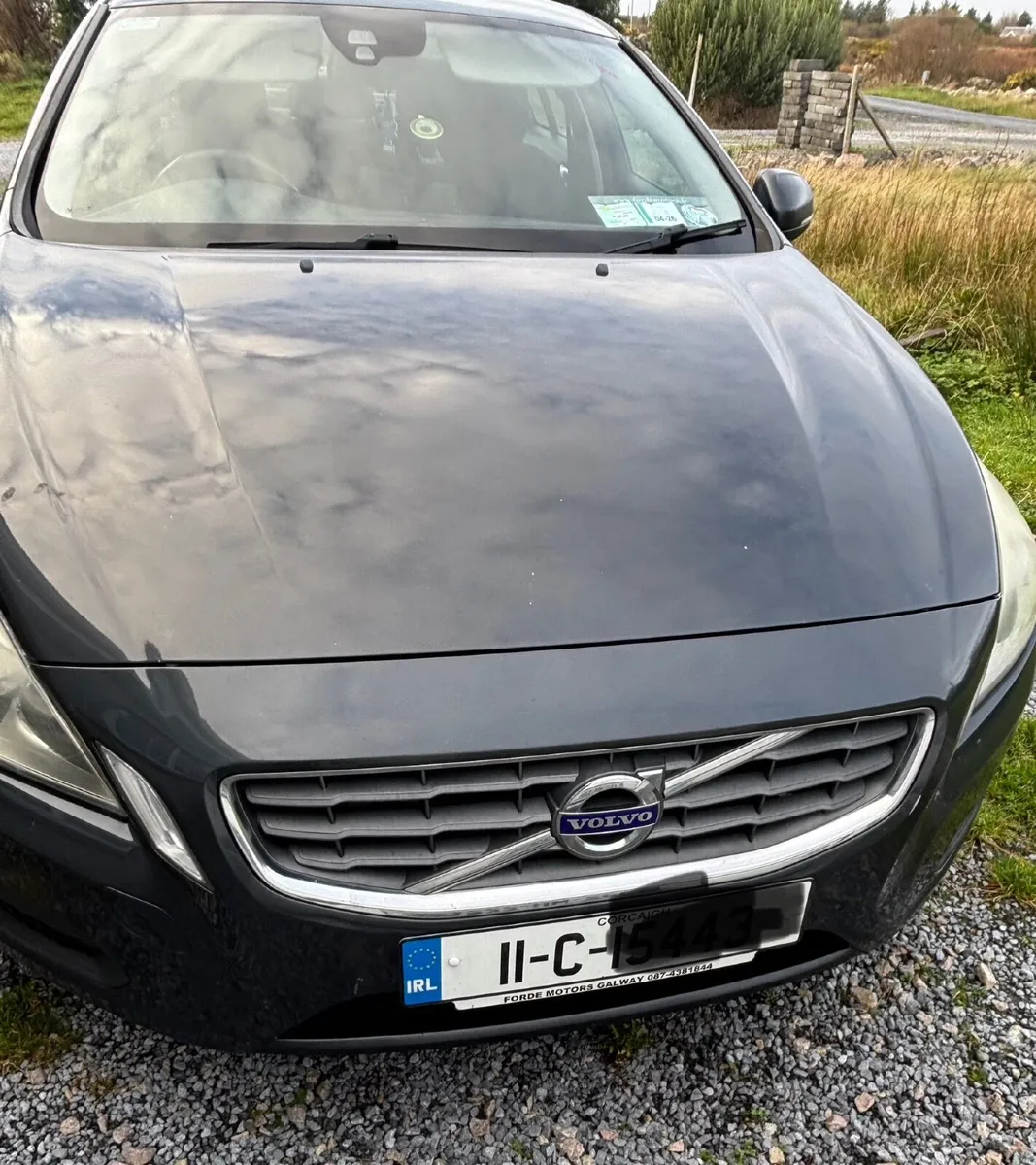 Volvo S60 2011 - Image 1