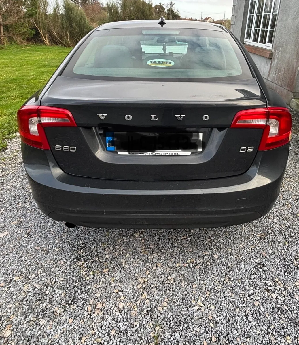 Volvo S60 2011 - Image 3