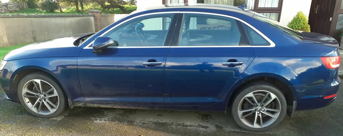 Audi A4 2018 - Image 2