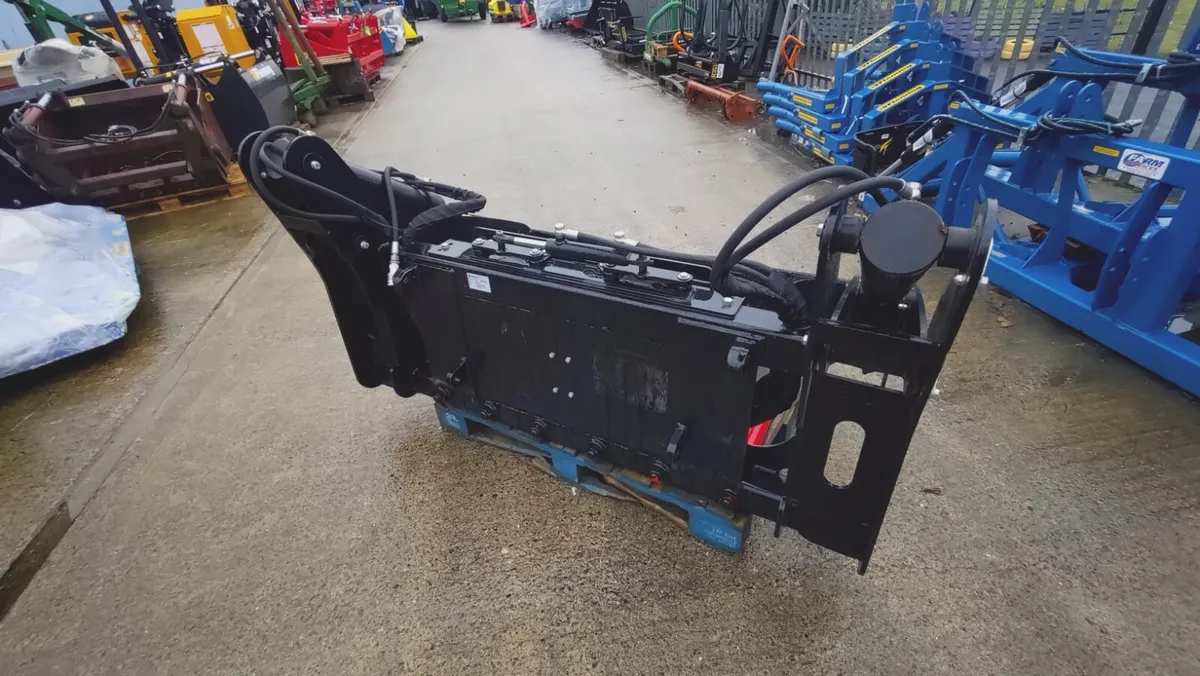 Demo Bale Spillter for Sale - Image 4