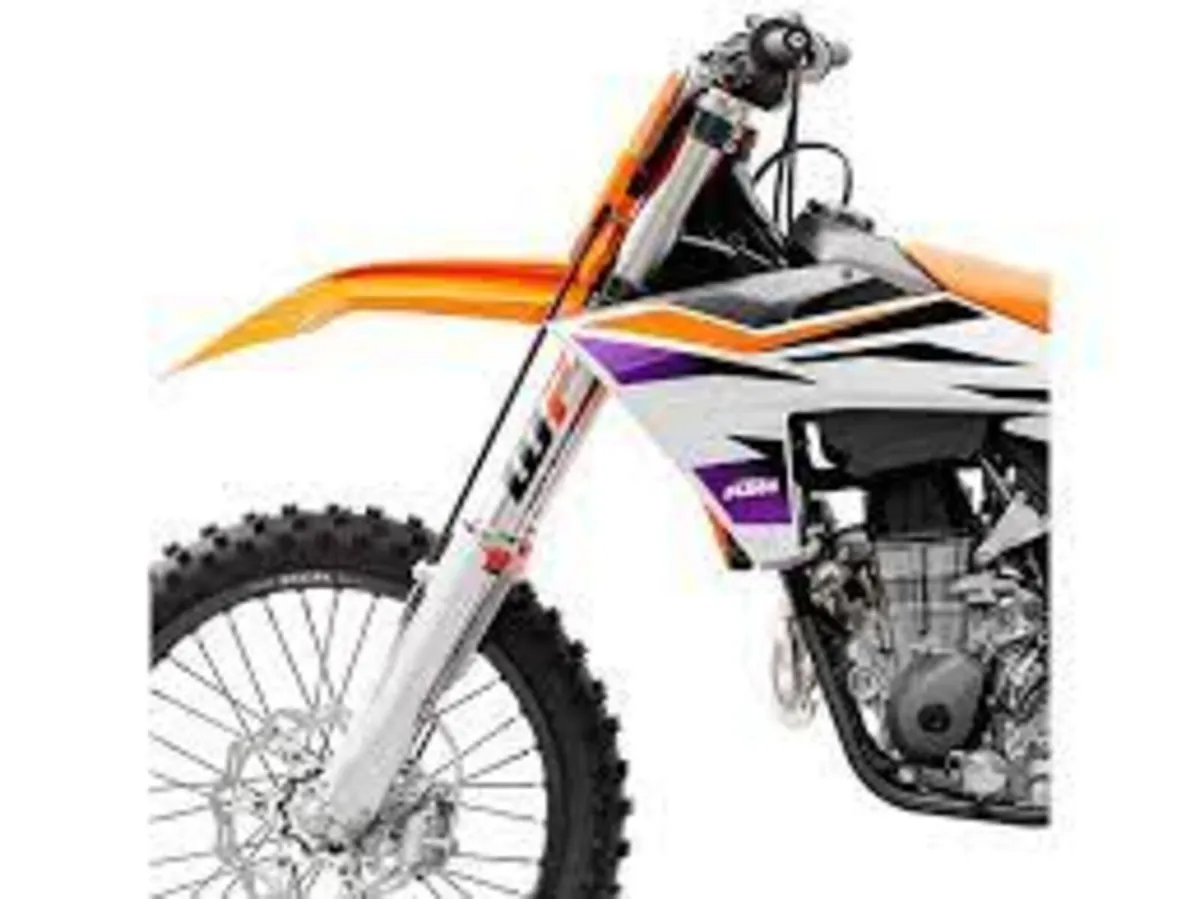 2024 KTM 450 SX-F. Was £10449 Now £8499. Last 2024 - Image 3