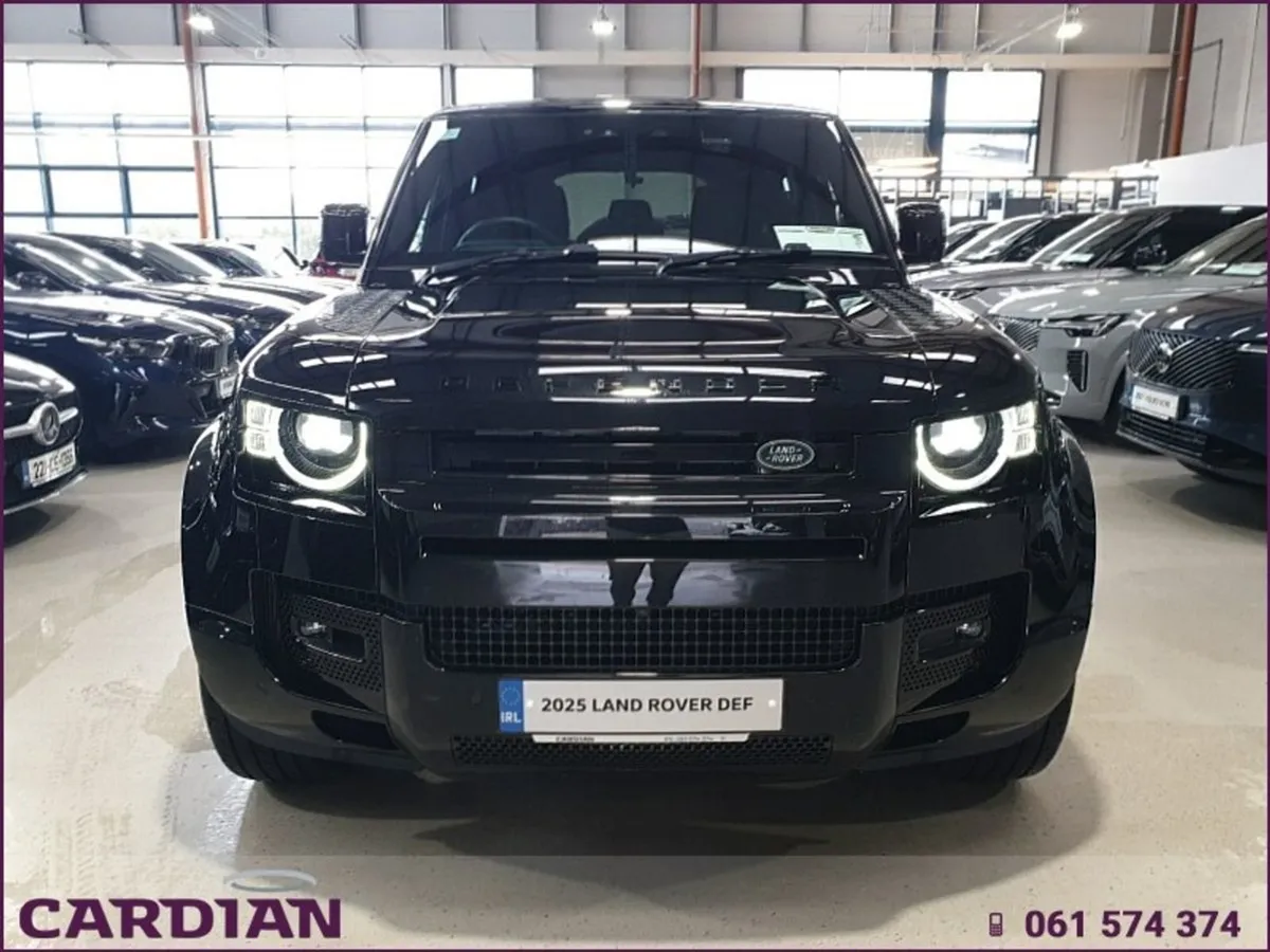 Land Rover Defender Defender X-dynamic HSE Phev S - Image 3