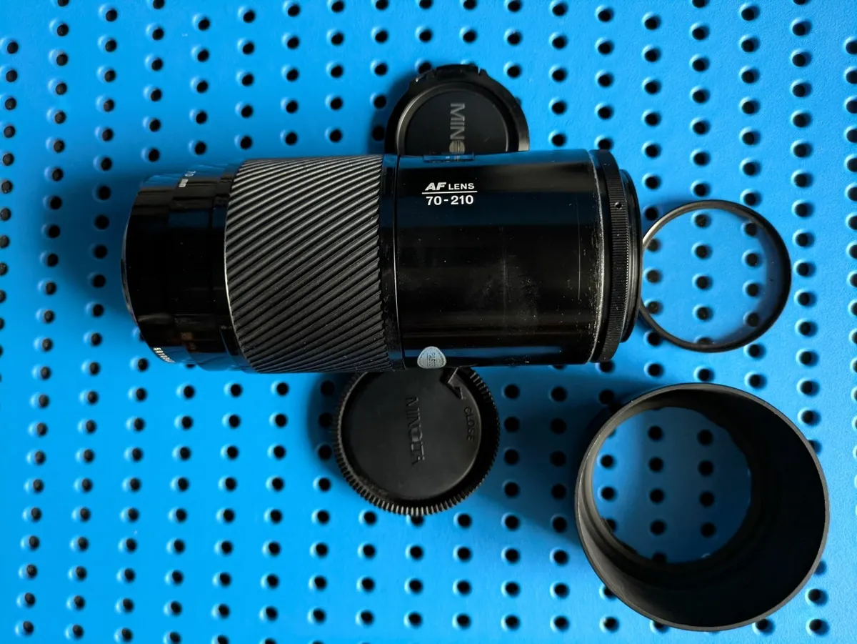 Minolta AF 70-210 mm f4 "Beercan" zoom lens - Image 3