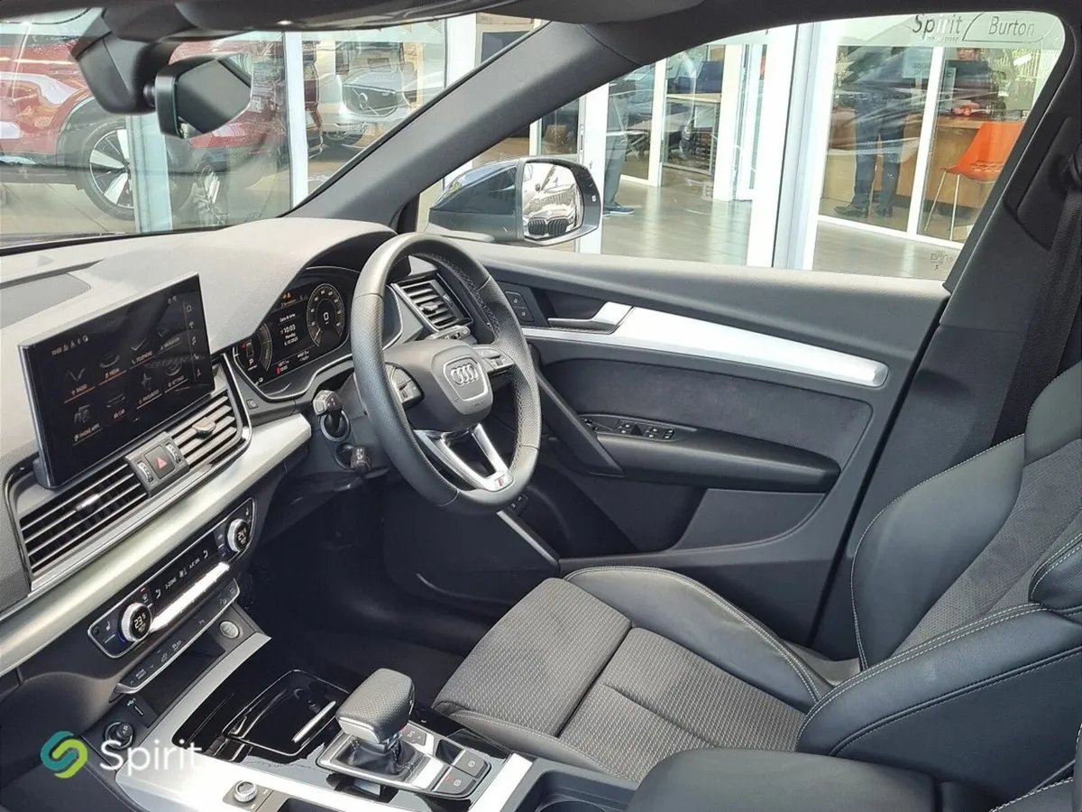 Audi Q5 S-Line Quattro 299 Quattro Hybrid - Image 3