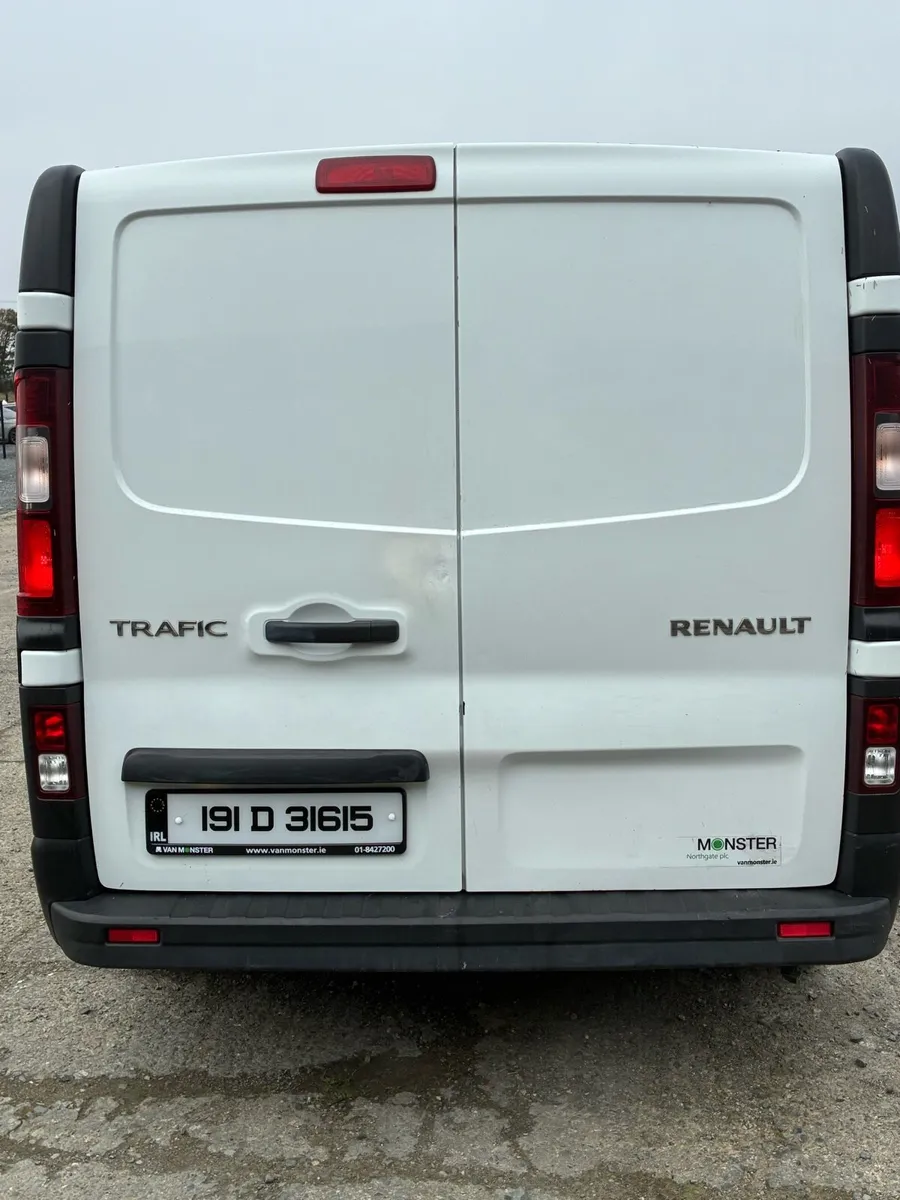2019 RENAULT TRAFFIC €9950 NO VAT FULL YEAR CVRT - Image 3