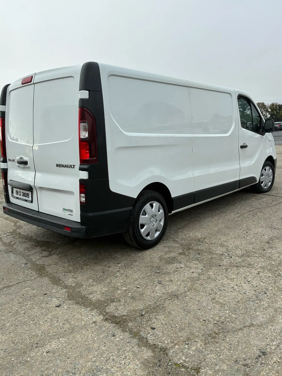 2019 RENAULT TRAFFIC €9950 NO VAT FULL YEAR CVRT - Image 4