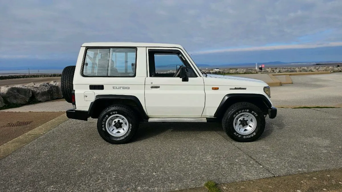Toyota landcruiser vx turbo 70 series - Image 2
