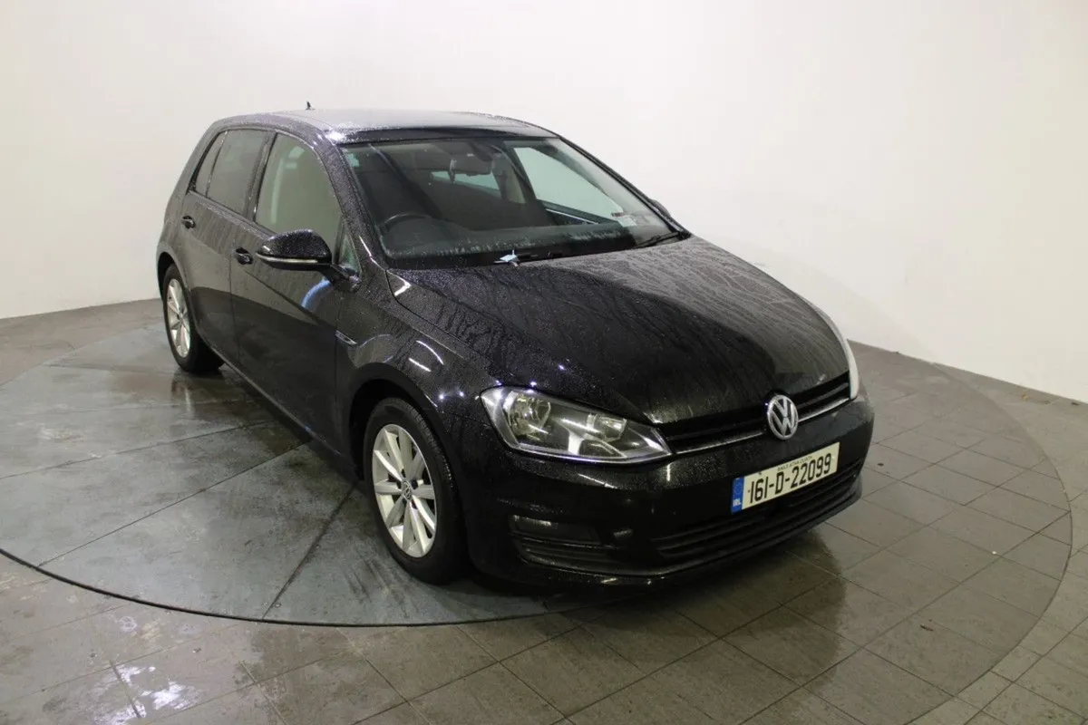 Volkswagen Golf 1.6 TDI 5DR 110HP Lounge - Image 1