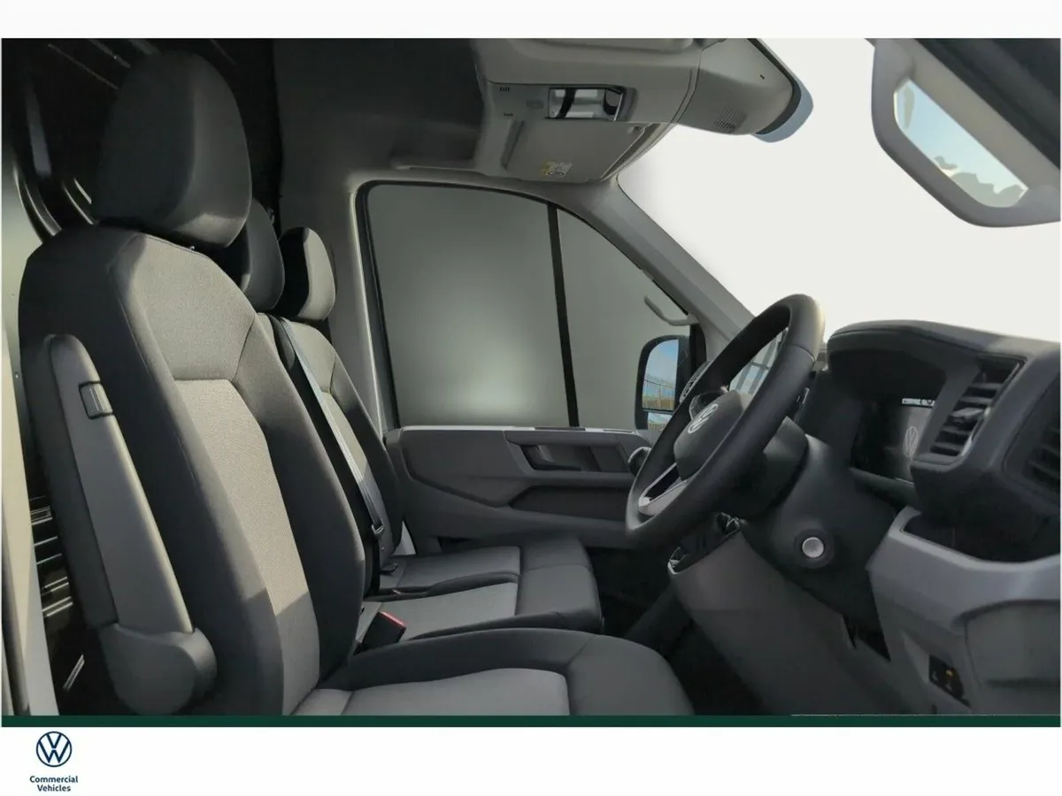 Volkswagen Crafter 35 VAN MWB HIGHLINE TDI 177HP - Image 2