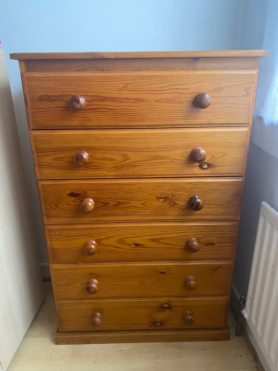 Wardrobe and chest of drawers - Image 4