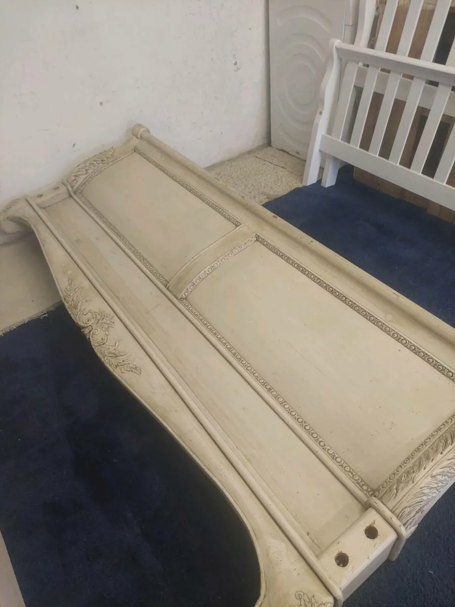 Superking sleigh bed french distressed pine - Image 4