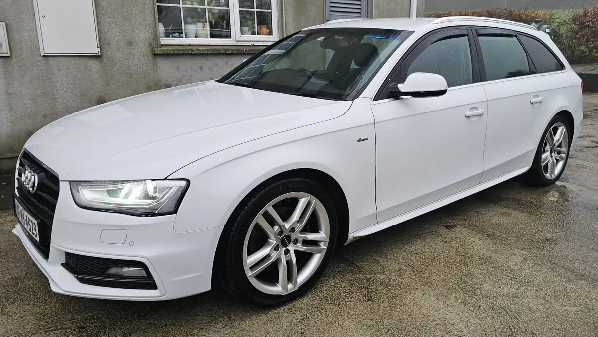 Audi A4 Avant 2.0L S-Line Sport Tiptronic 225 BHP - Image 4