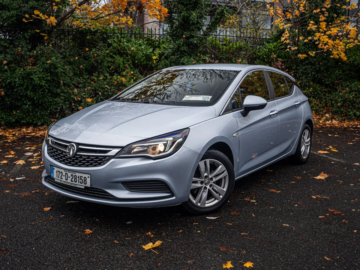 Vauxhall Astra 2017 - Image 1