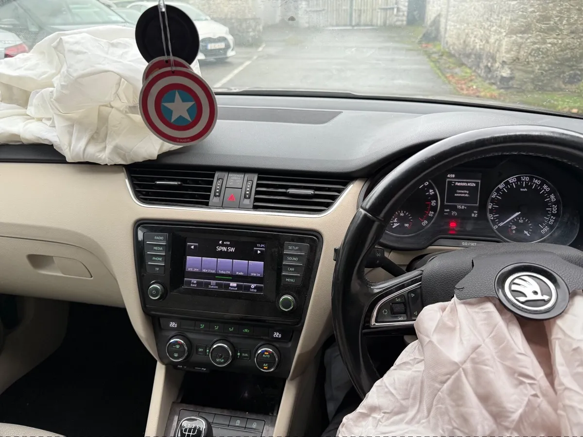 Skoda Octavia   1.6 diesel breaking - Image 2
