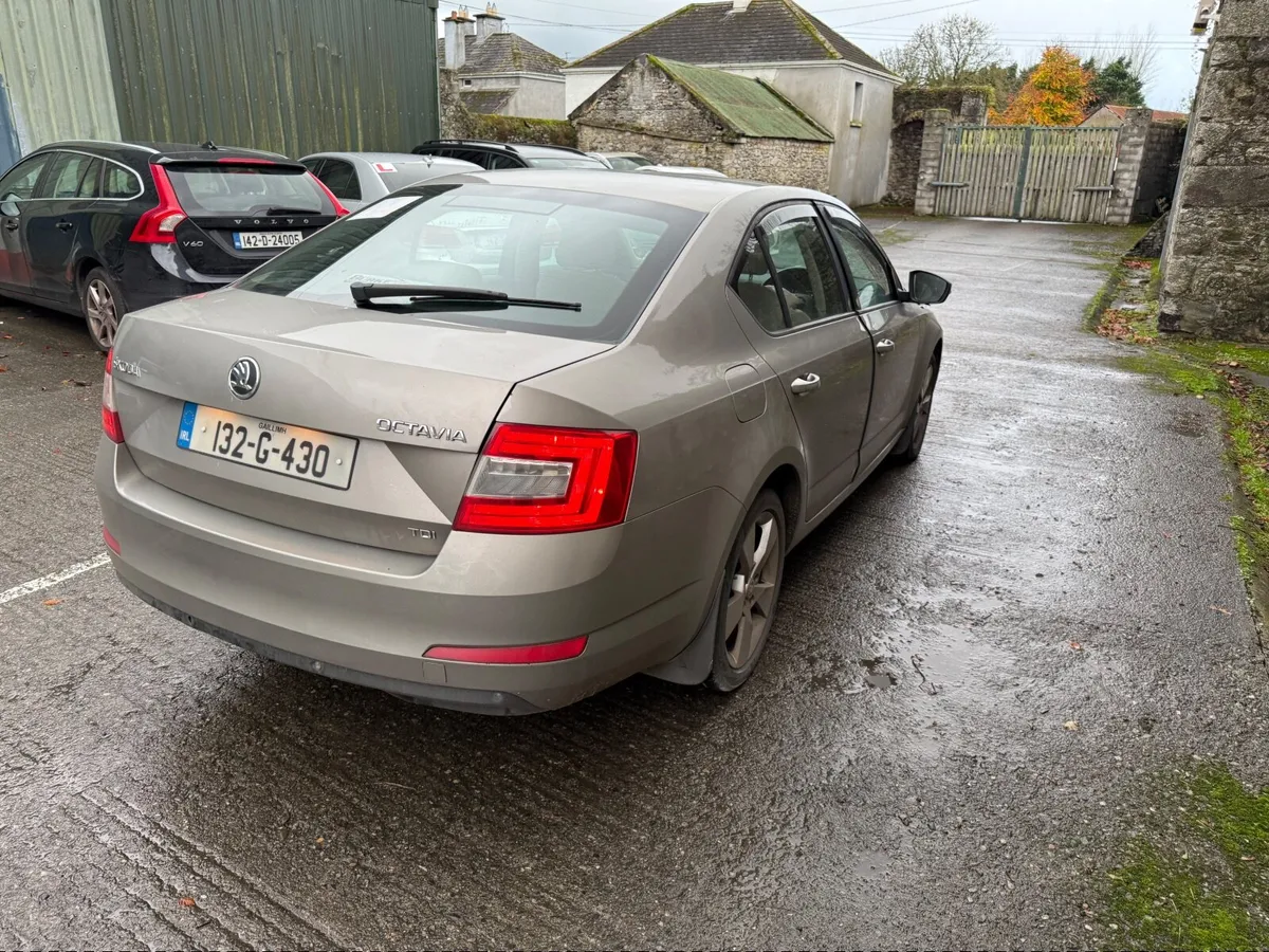 Skoda Octavia   1.6 diesel breaking - Image 3