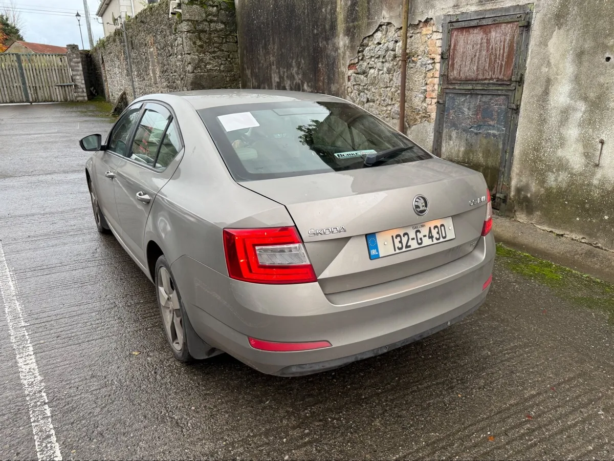 Skoda Octavia   1.6 diesel breaking - Image 4