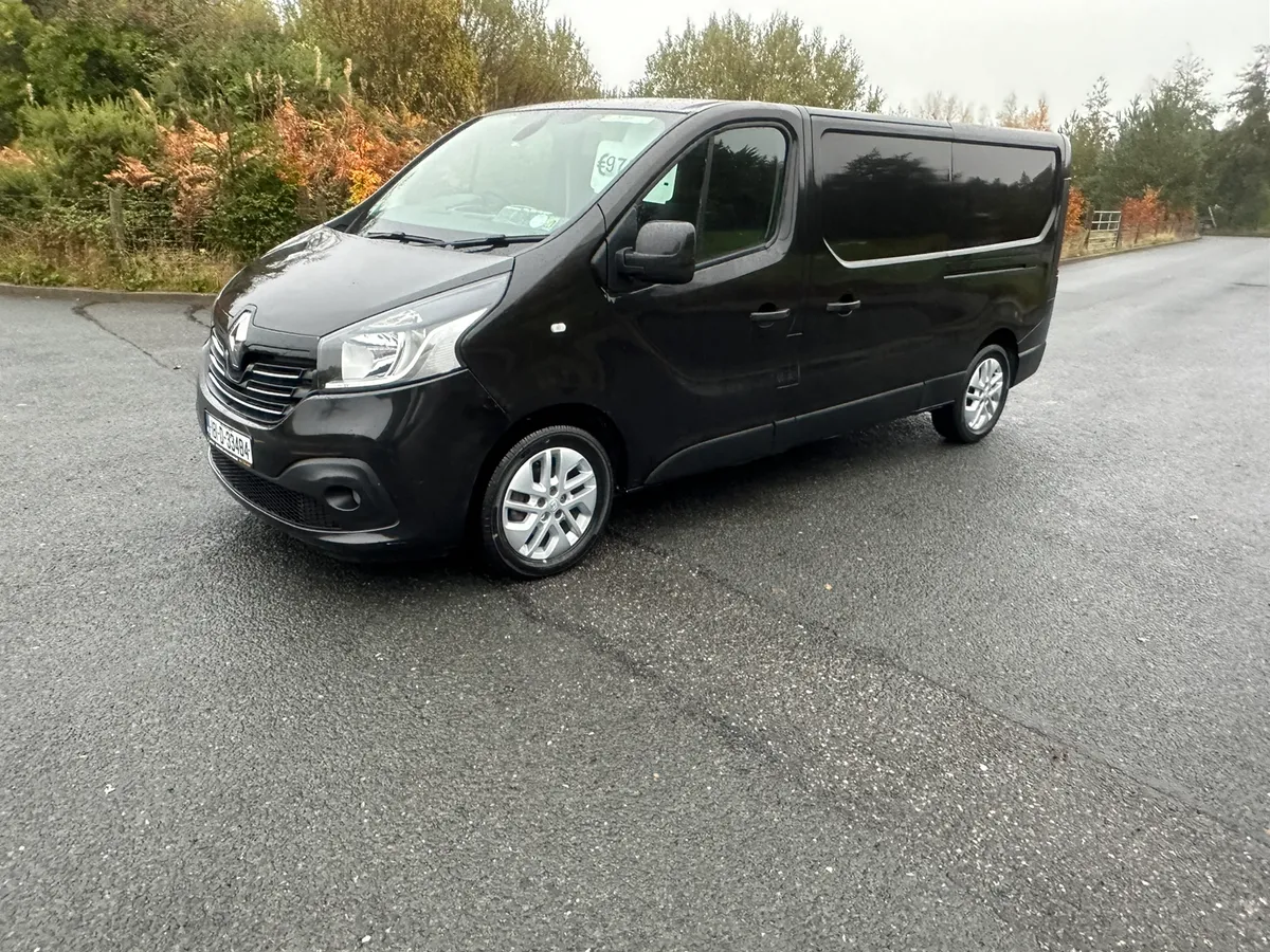 RENAULT TRAFFIC SPORT LOW KMS - Image 3