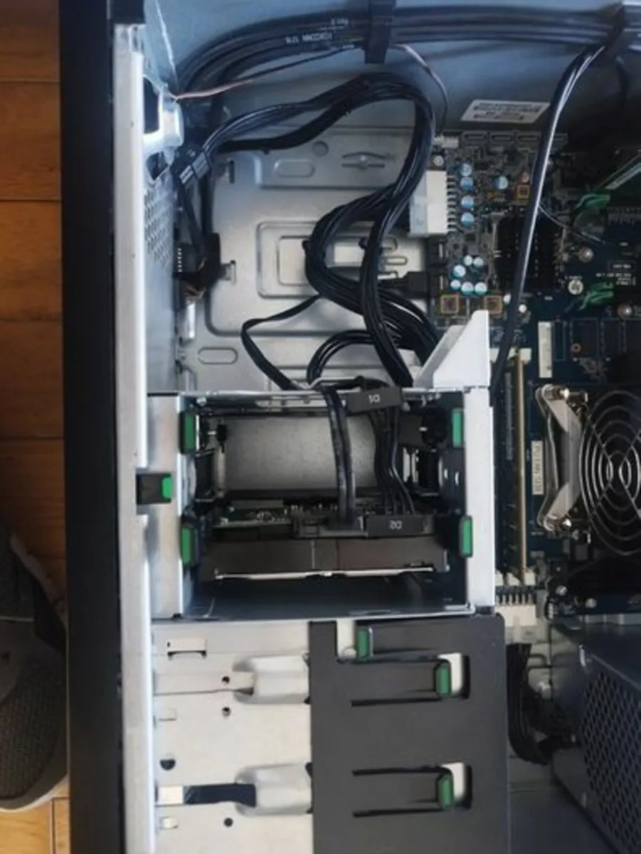 HP Z440 Workstation (New motherboard) - Image 2