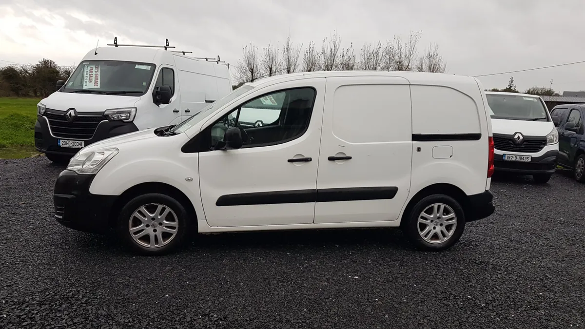 PEUGEOT PARTNER 3 SEATER 2016 CLEAN VAN - Image 3