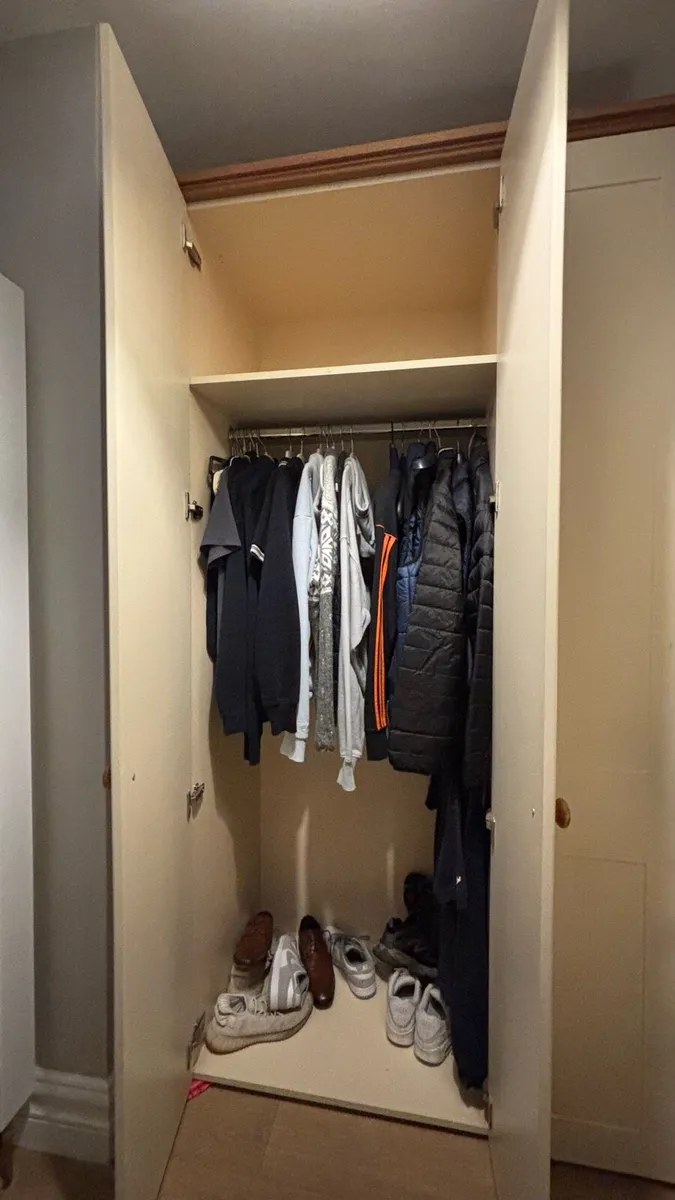 3 Door Wardrobe - Image 2