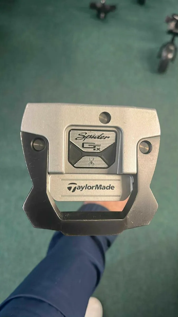Taylormade Spider GTx Centre Shaft 34'  €185 - Image 2