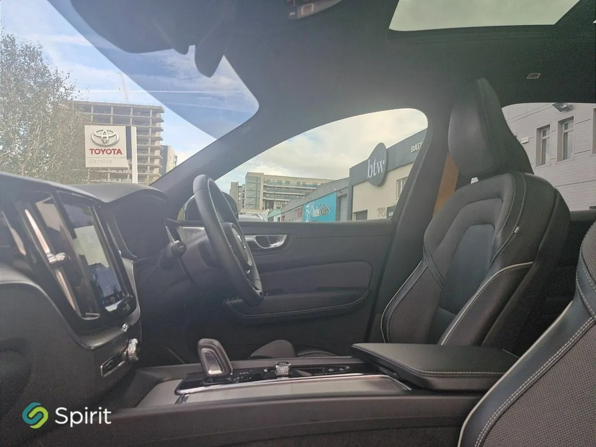 Volvo XC60 Polestar Factory Engineered T8 "Plug In - Image 3