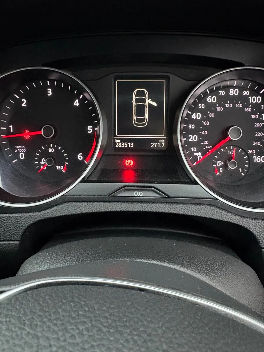 Volkswagen Passat 2015 - Image 4